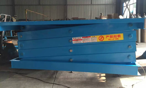 固定式升降機(jī) 